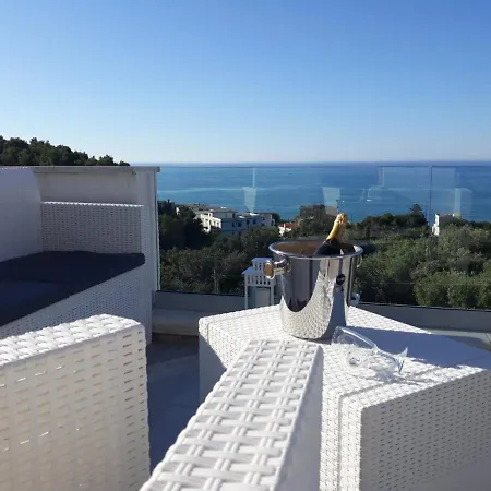 Calypso Casa *
